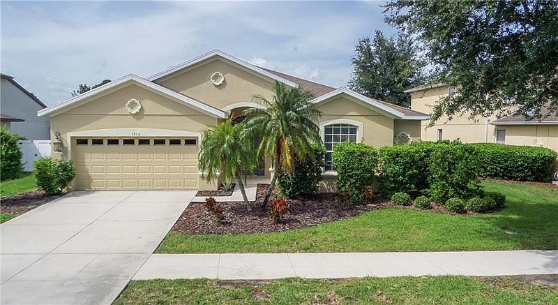 1st image of 1826 Bottlebrush Way
