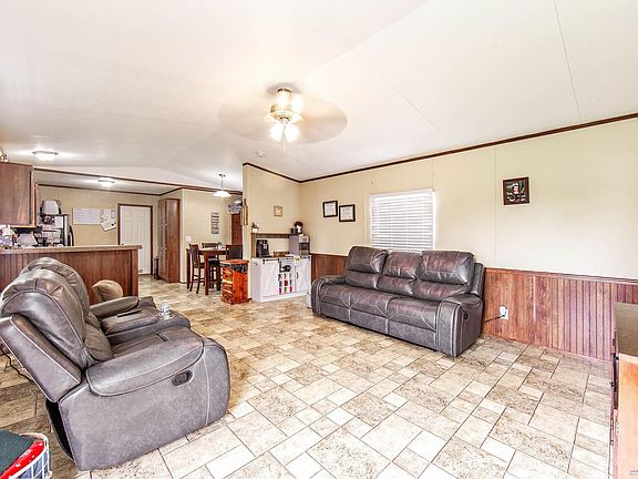 2nd image of 388 Al Joseph Ln