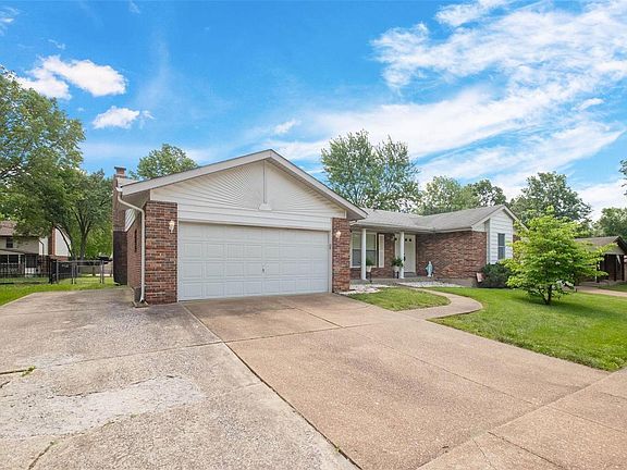 3rd image of 7052 Bumble Bee Ln