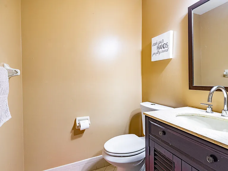 740 SE 1st Way #101 — Photo 16