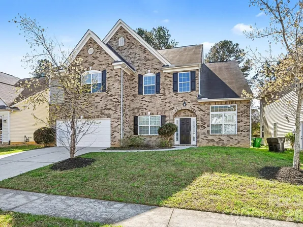 12326 Scott Creek Dr, Charlotte, NC 28213