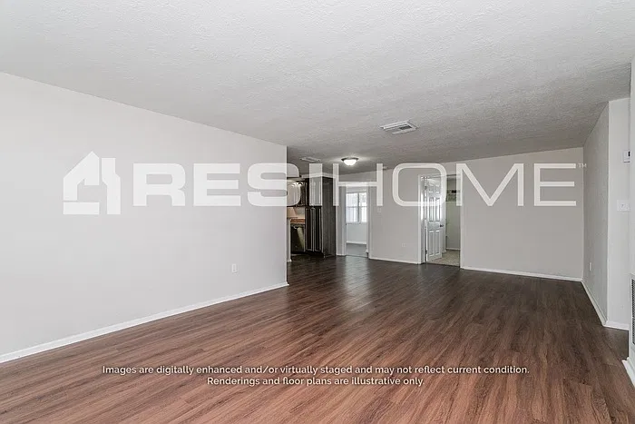 4 bed, 2.0 bath, 1322 sqft, $2,330 — Photo 4