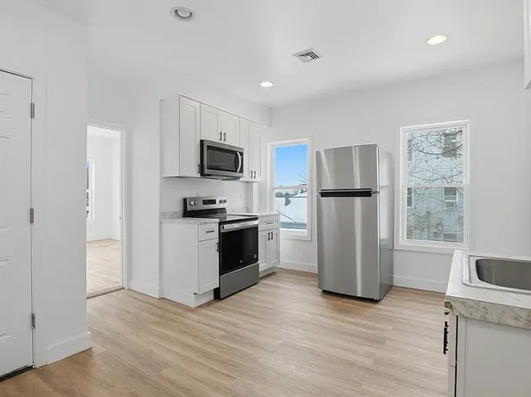 441 Water St, Fitchburg, MA