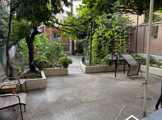 2662 30th St #1, Astoria, NY 11102