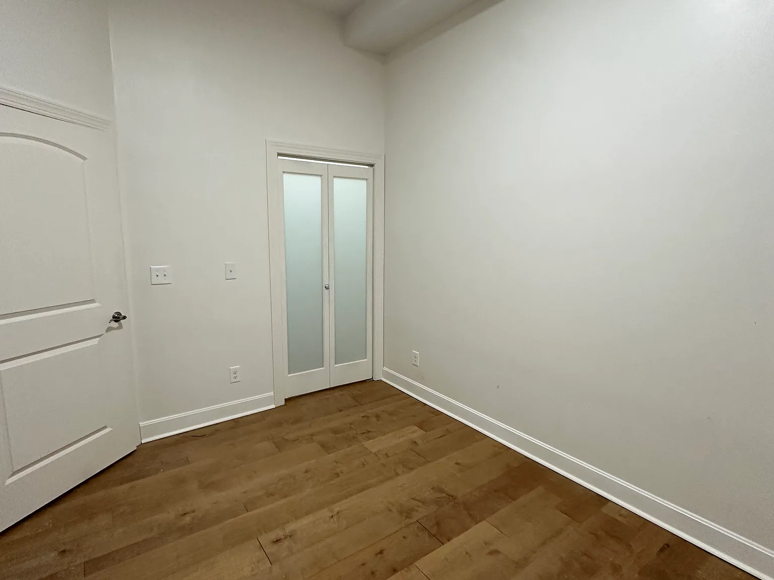 2 bed, 1100 sqft, $1,800 — Photo 3