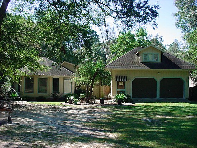 1st image of 108 Lakeview Dr