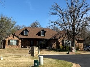 739 Green Meadows Ct, Edmond, OK 73025