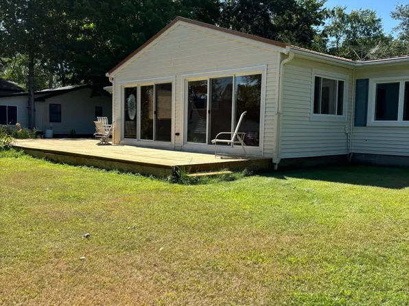 331 Morse Dr, Six Lakes, MI 48886