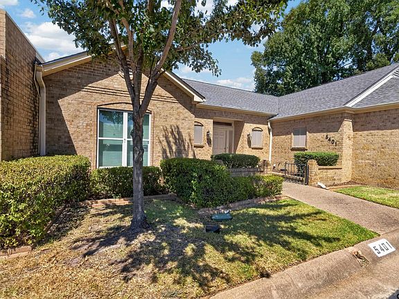 2nd image of 5401 Carmel Ct