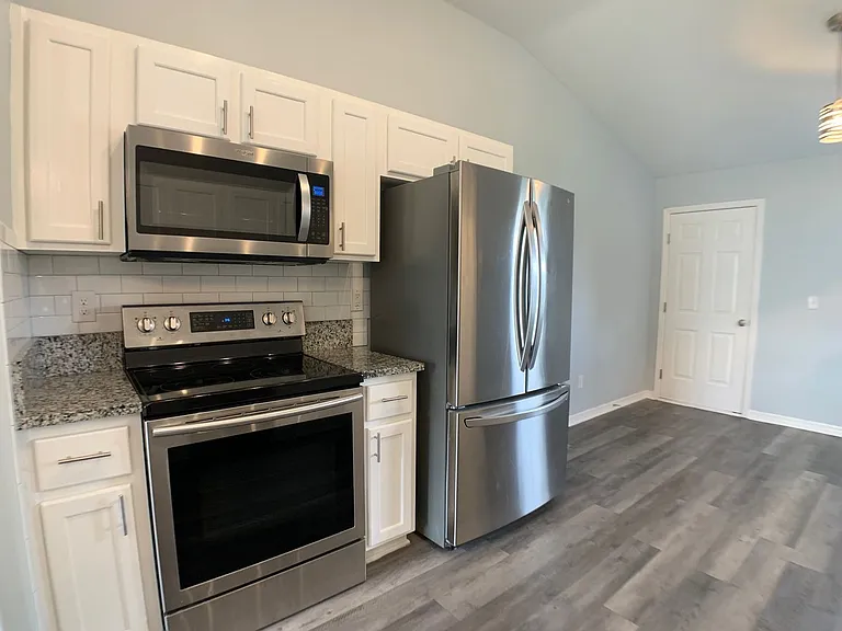 3201 Deer Creek Dr — Photo 13
