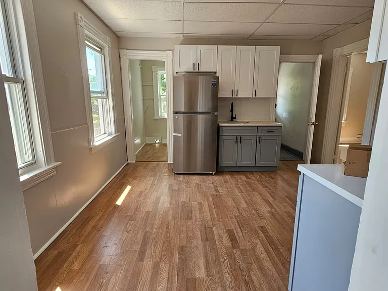 57 Ridgewood St #1 — Photo 4