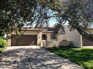 94 Prairiewood Dr S UNIT E, Fargo, ND 58103