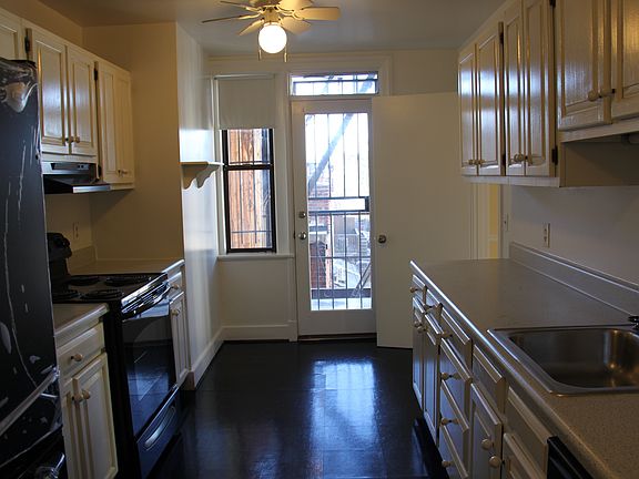 Huge kitchen with updated applicances