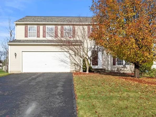 1045 Beaver Creek Dr, Webster, NY 14580