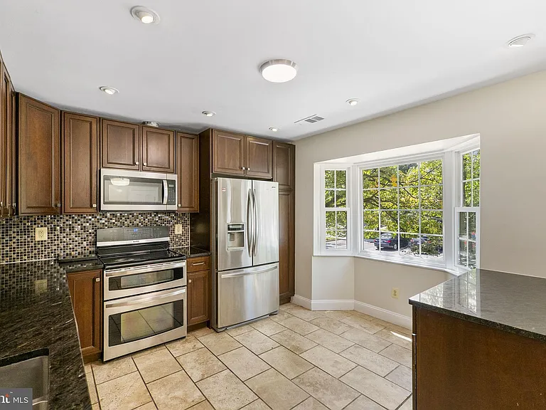 124 Barnsfield Ct #216 — Photo 7