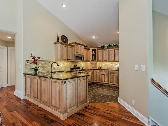 5th image of 13623 Hidden Acres Dr