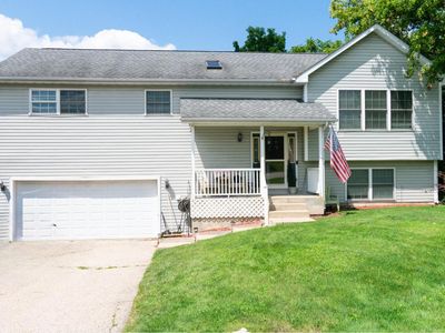 N3165 Center STREET, Lake Geneva, WI, 53147