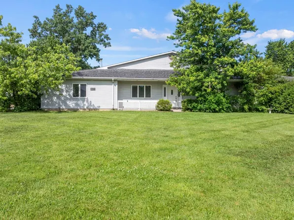 8823 Sakaden Pkwy, Fort Wayne, IN 46825