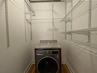 Studio, 450 sqft, $1,725 — Photo 4