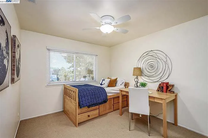3768 Eastwood Way — Photo 3