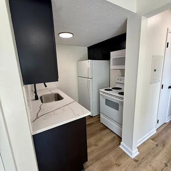 10916 Reading Rd #11 — Photo 19