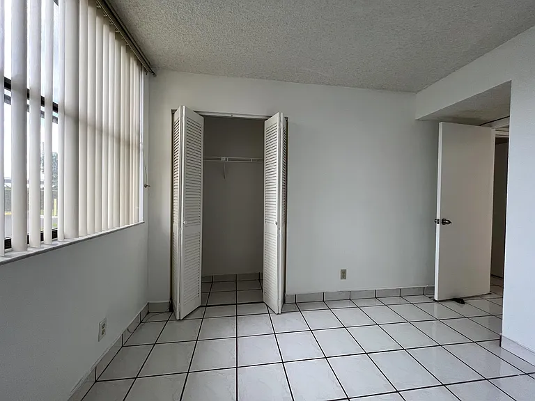215 Lake Pointe Dr #104 — Photo 10