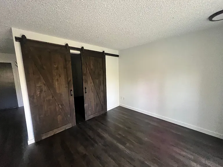 1140 S Colorado Ave — Photo 18