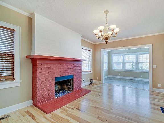5th image of 922 Fairfield Ave