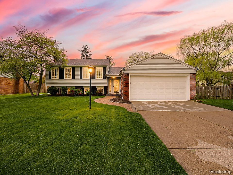 1st image of 41528 Greenwood Ct
