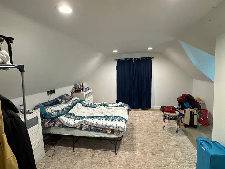 218 Pleasant Ave — Photo 14