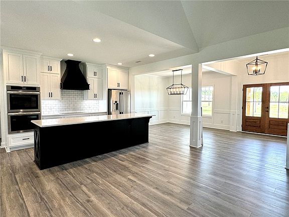 2nd image of 9359 Lee Road 158