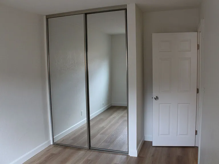 331 Rebecca Ave — Photo 16