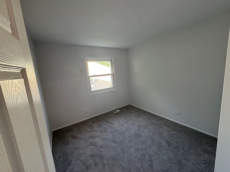 328 David Ct #B — Photo 8