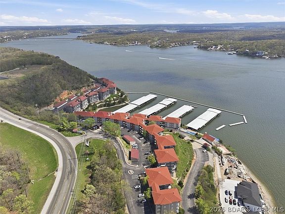 3rd image of 42 Palisades Lakeview Dr #1B