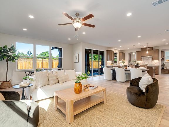3rd image of 3521 Ruston Lane