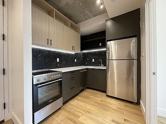 1st image of 210 Linden Blvd #2B