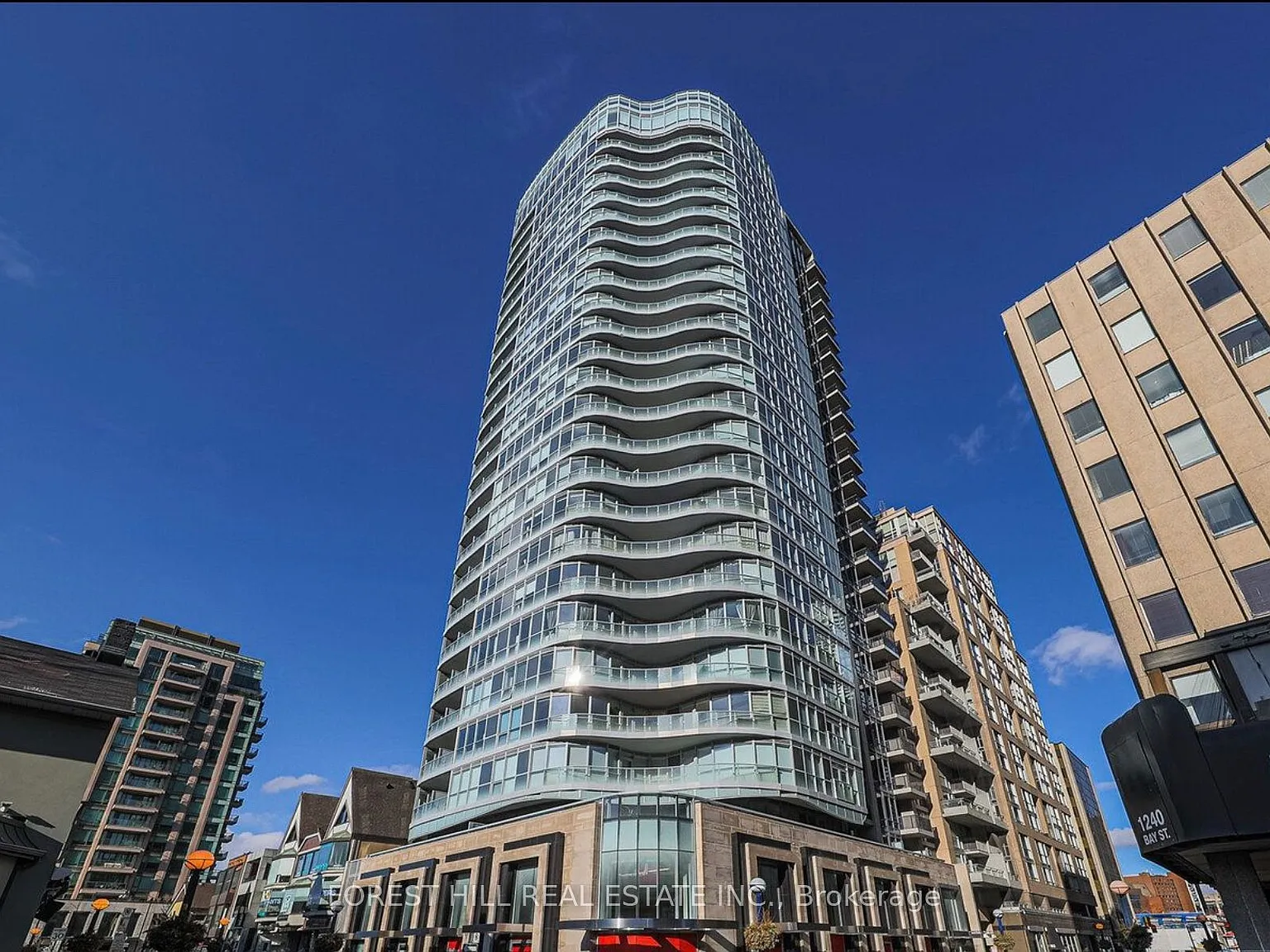 Minto Yorkville Park — Photo 2