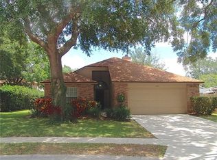 304 Sterling Lake Dr, Ocoee, FL 34761