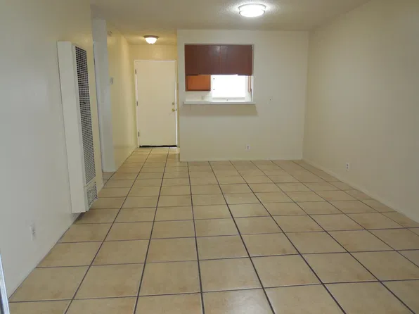 833 Gaviota Ave, Long Beach, CA