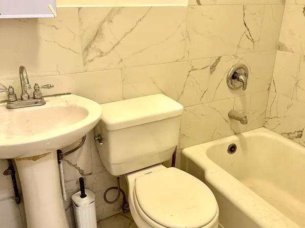 418 Central Avenue image 14 of 22