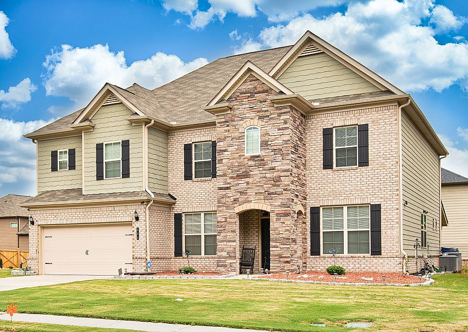 1st image of 300 Brightfield Dr