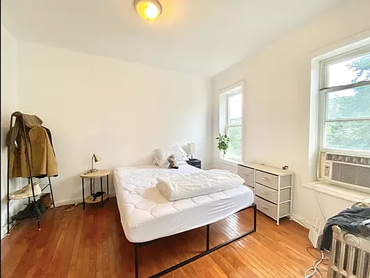 Rented by Nooklyn NYC LLC | media 15