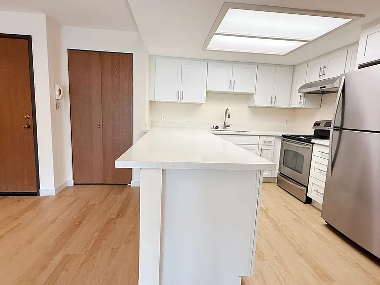 The Sandridge, LLC — Photo 31