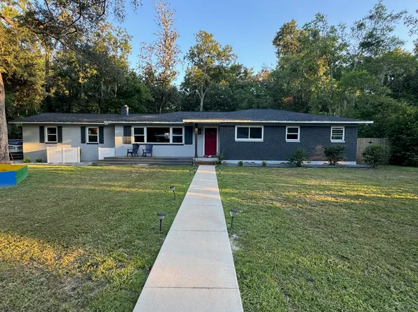 3705 SW 6th Pl, Gainesville, FL 32607