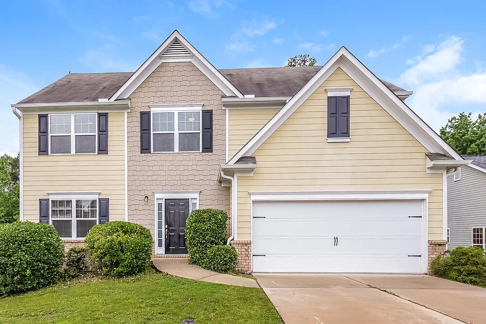 5 bed, 2.0 bath, 2625 sqft, $3,210 — Photo 1