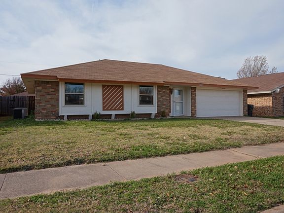 2nd image of 2109 Selma Dr