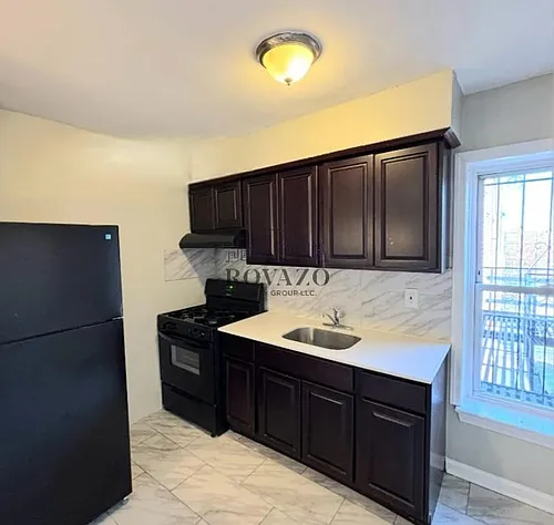 67 Lincoln Ave Photo 1