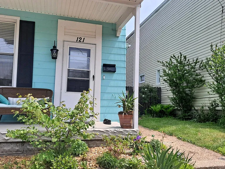 121 Foote Ave — Photo 3