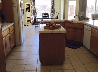 19865 Seneca Rd, Apple Valley, CA 92307