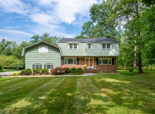 32 Cliffwood Rd, Chester, NJ 07930